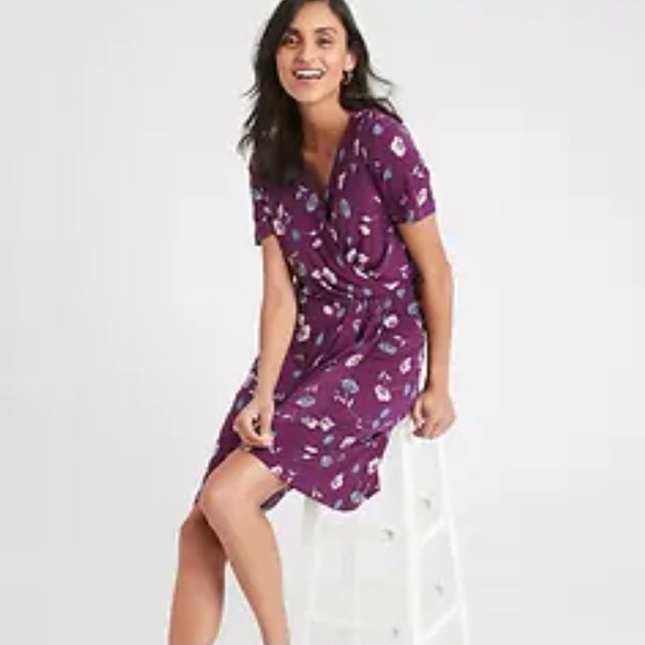 BANANA REPUBLIC Wrapped Dress - Picture 2 of 7